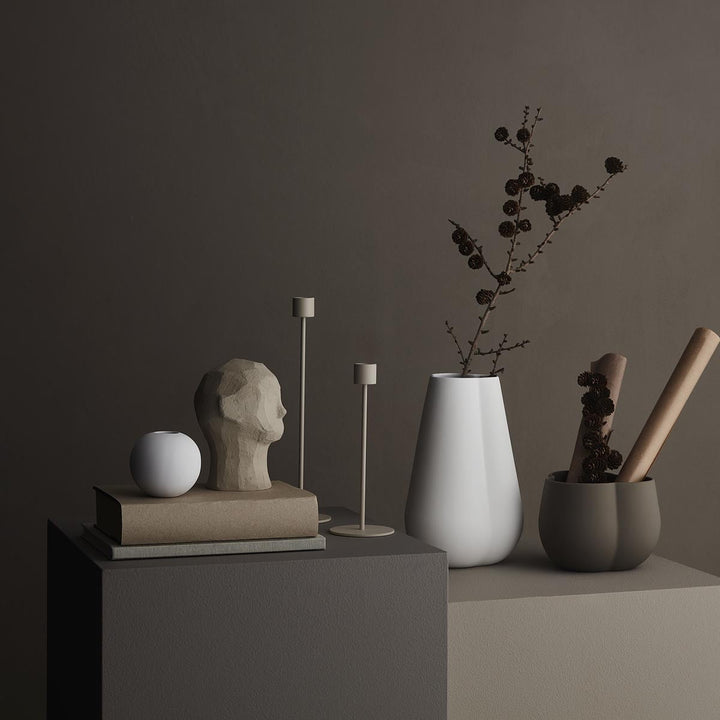 Cooee Design Skulptur Olufemi Limestone