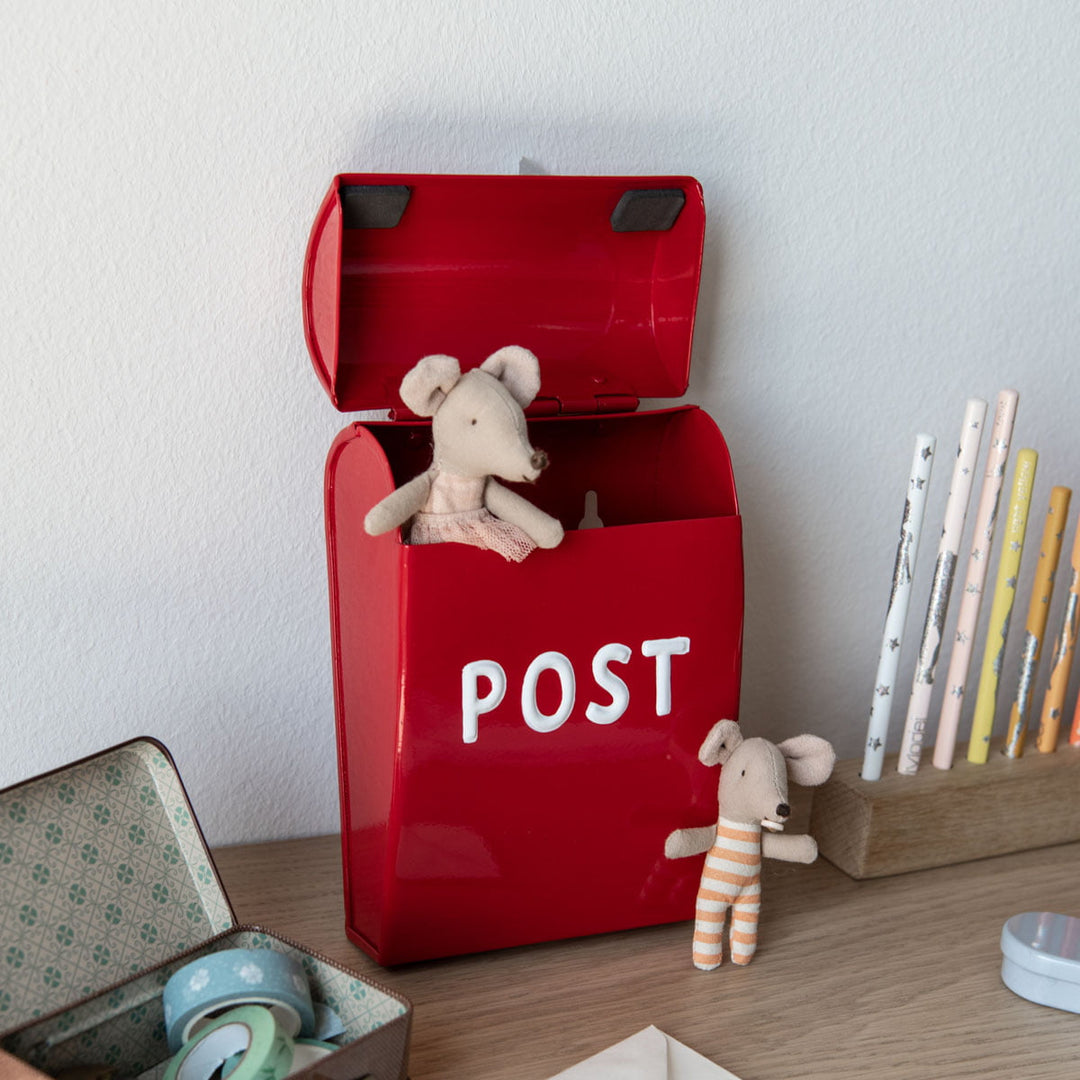Briefkasten Kinder rot