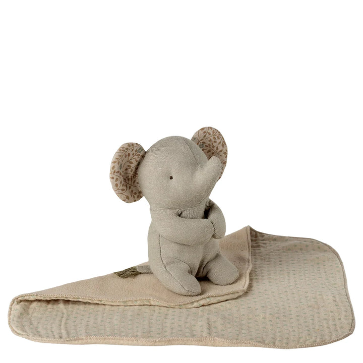 Maileg Elefant mit Schmusedecke Geschenk Geburt 16-6971-00