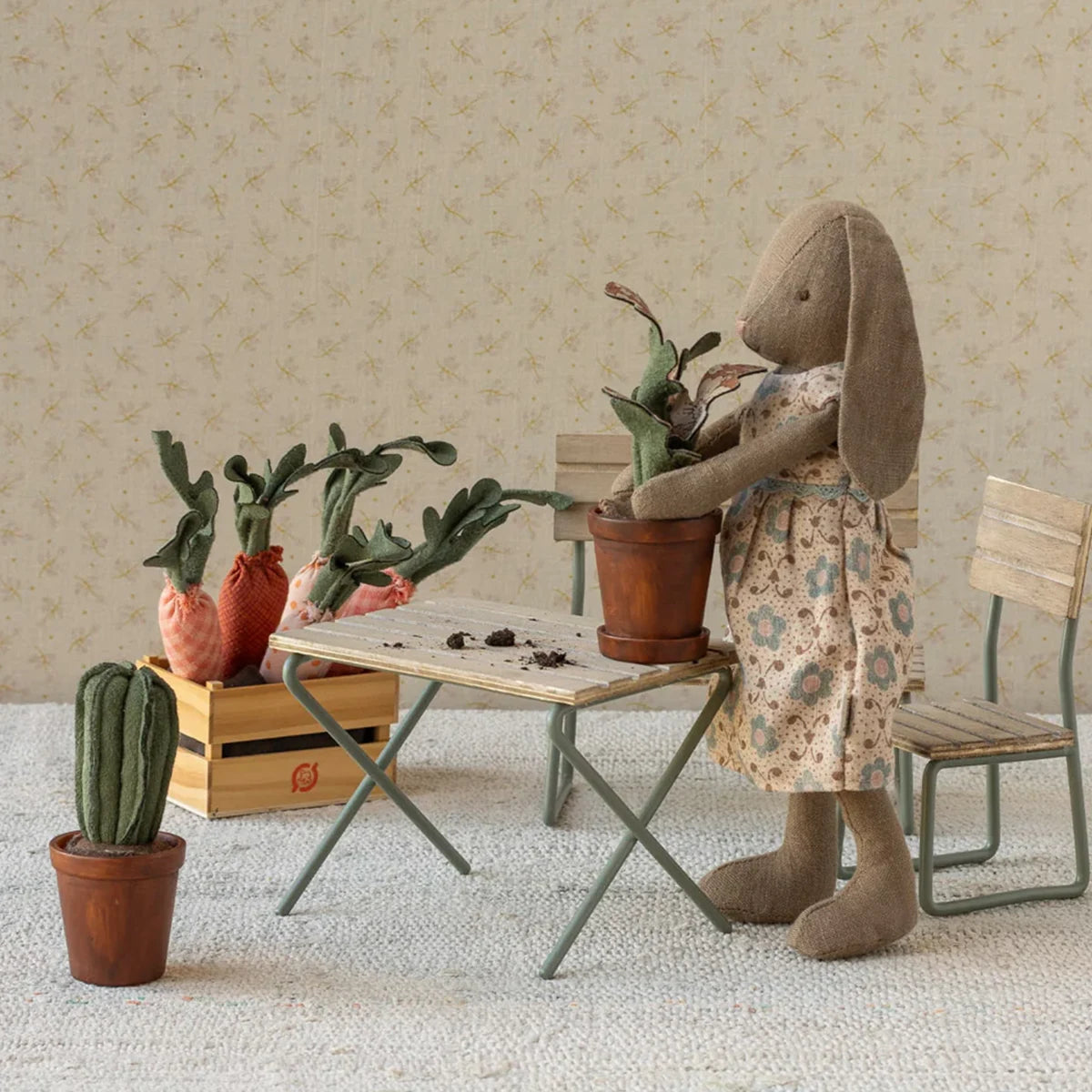 Maileg Hase Größe 2 braun Kleid 2025 16-5200-00