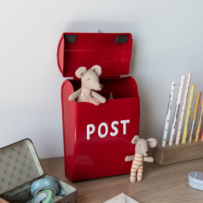 Briefkasten Kinder rot