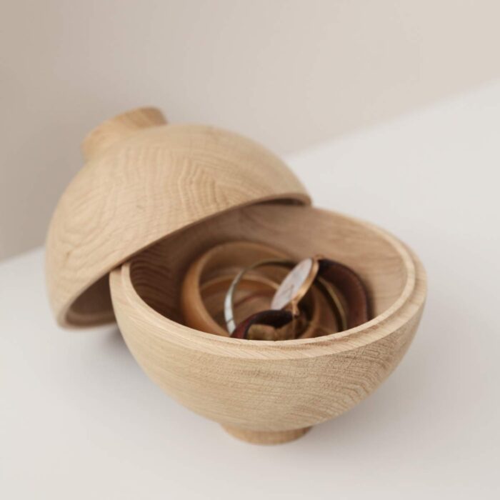 Kristina Dam Wooden Sphere Aufbewahrung Eiche Ø 12 cm – Bild 3