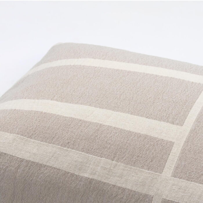 Kristina Dam Kissenbezug Architecture Beige/Off White – Bild 3