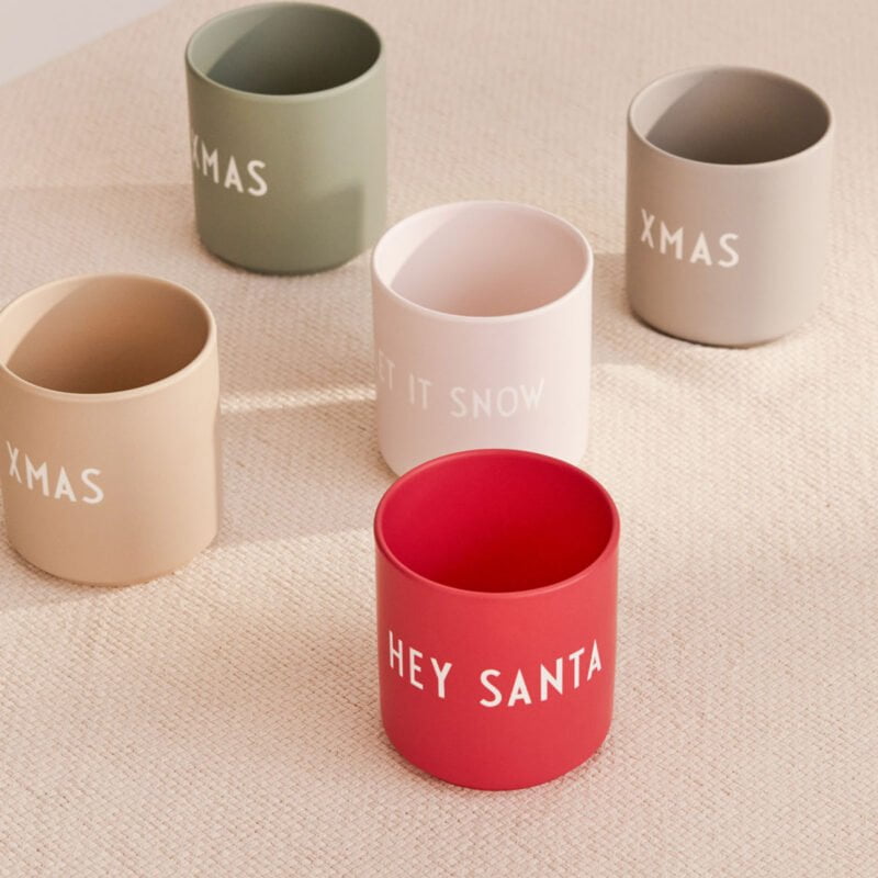 Design Letters Becher Hey Santa rot