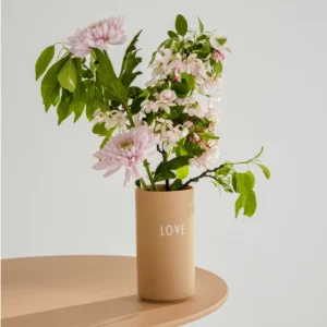 Design Letters Favourite Vase Love Medium