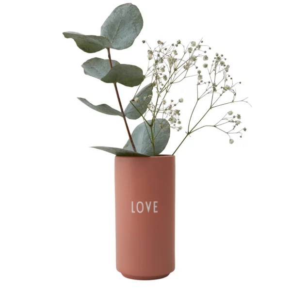 Design Letters Favourite Vase Love klein nude