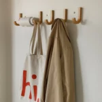 Design Letters Garderobe Jay Fünf Haken Eiche weiß Ablage