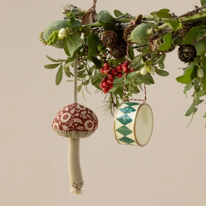 Maileg Pilz Ornament Winterblume rot 14-4553-02