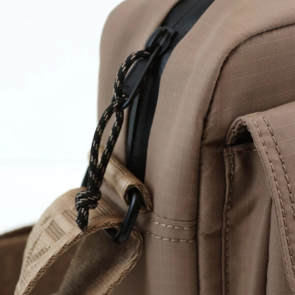 kintobe - Umhängetasche MILES - Scandi Taupe – Bild 6