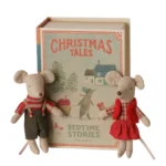 Weihnachts-Zwillingsmäuse, kleine Schwester und Bruder im Buch – Bild 2